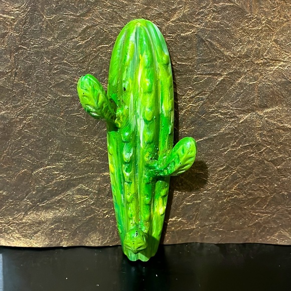 💚Cast Iron Green Desert Southwest Cactus Coat Holder Hooks Home Decor Gift💚 - Picture 2 of 3